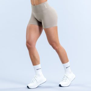 Hannah Pearson Shorts | 4.5